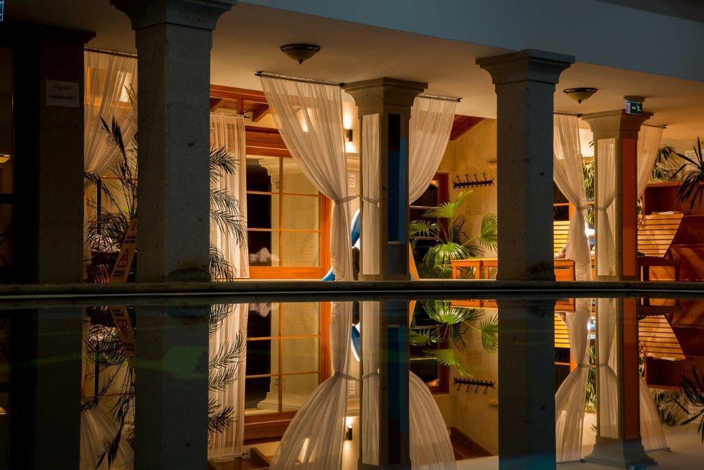 Egri Korona Borhaz Es Wellness Hotel *