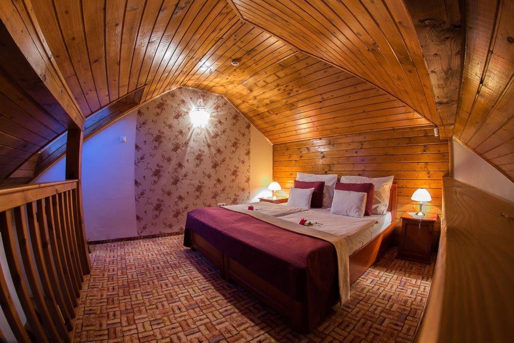 Egri Korona Borhaz Es Wellness Demjen