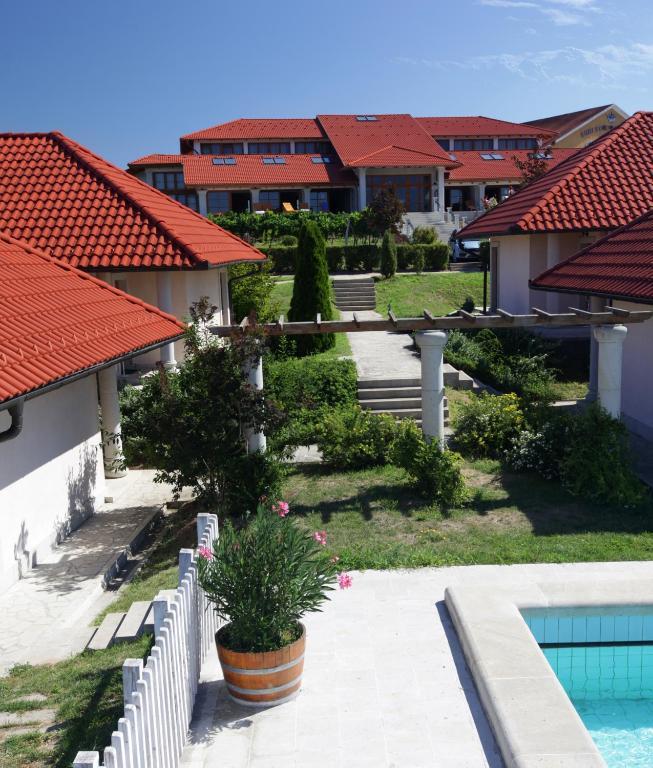 Egri Korona Borhaz Es Wellness Hotel Demjen